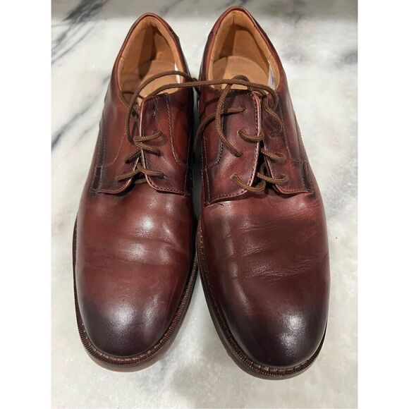 CLARKS 15103 MEN'S TAN LEATHER CAP TOE LACE UP OXFORDS SIZE 9M - Picture 2 of 11